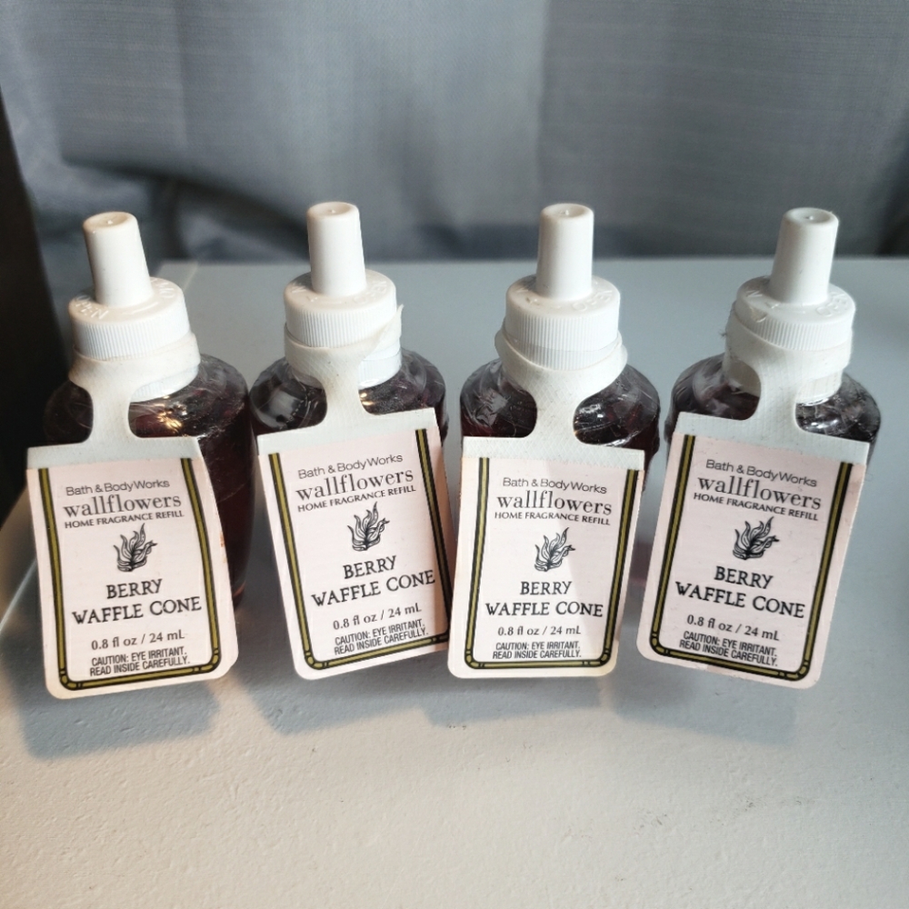 BBW BERRY WAFFLE CONE WALLFLOWER REFILLS X4